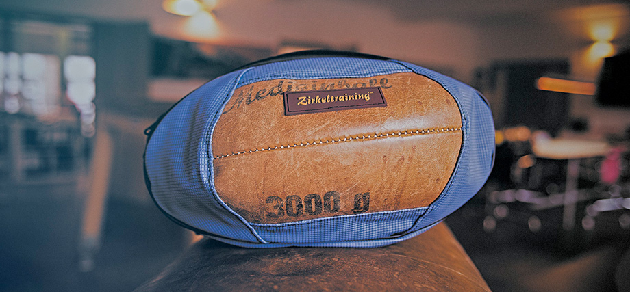 Klammeraffe - Zirkeltraining™™ ♻ Bernd Dörr Recycling Goods